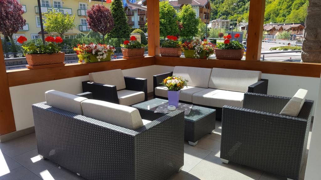 Hotel Gran Vacanze Rooms & Apartments Dimaro Exterior foto