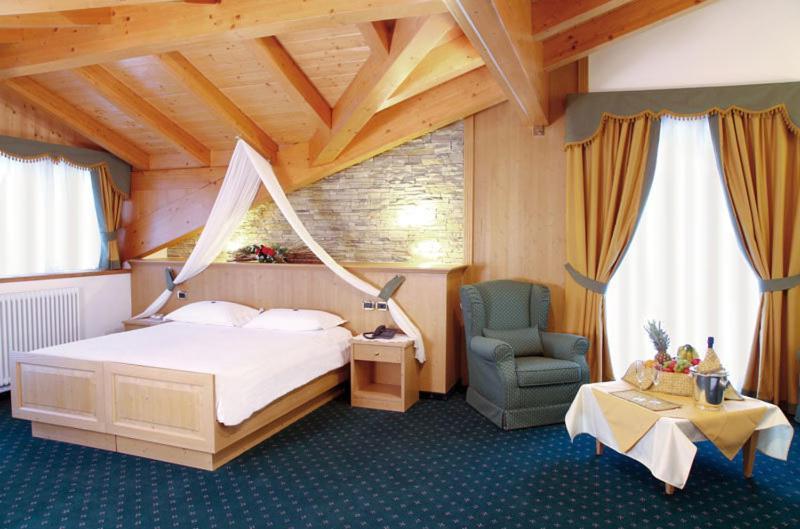 Hotel Gran Vacanze Rooms & Apartments Dimaro Quarto foto